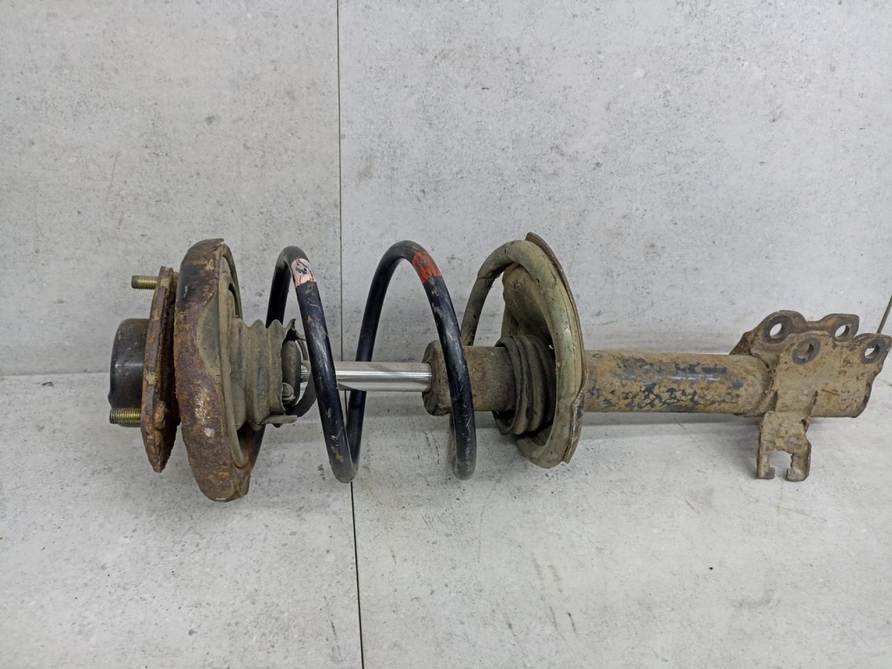 амортизатор передний левый Nissan X-Trail T30 2002, 54303EQ000 - фото №1