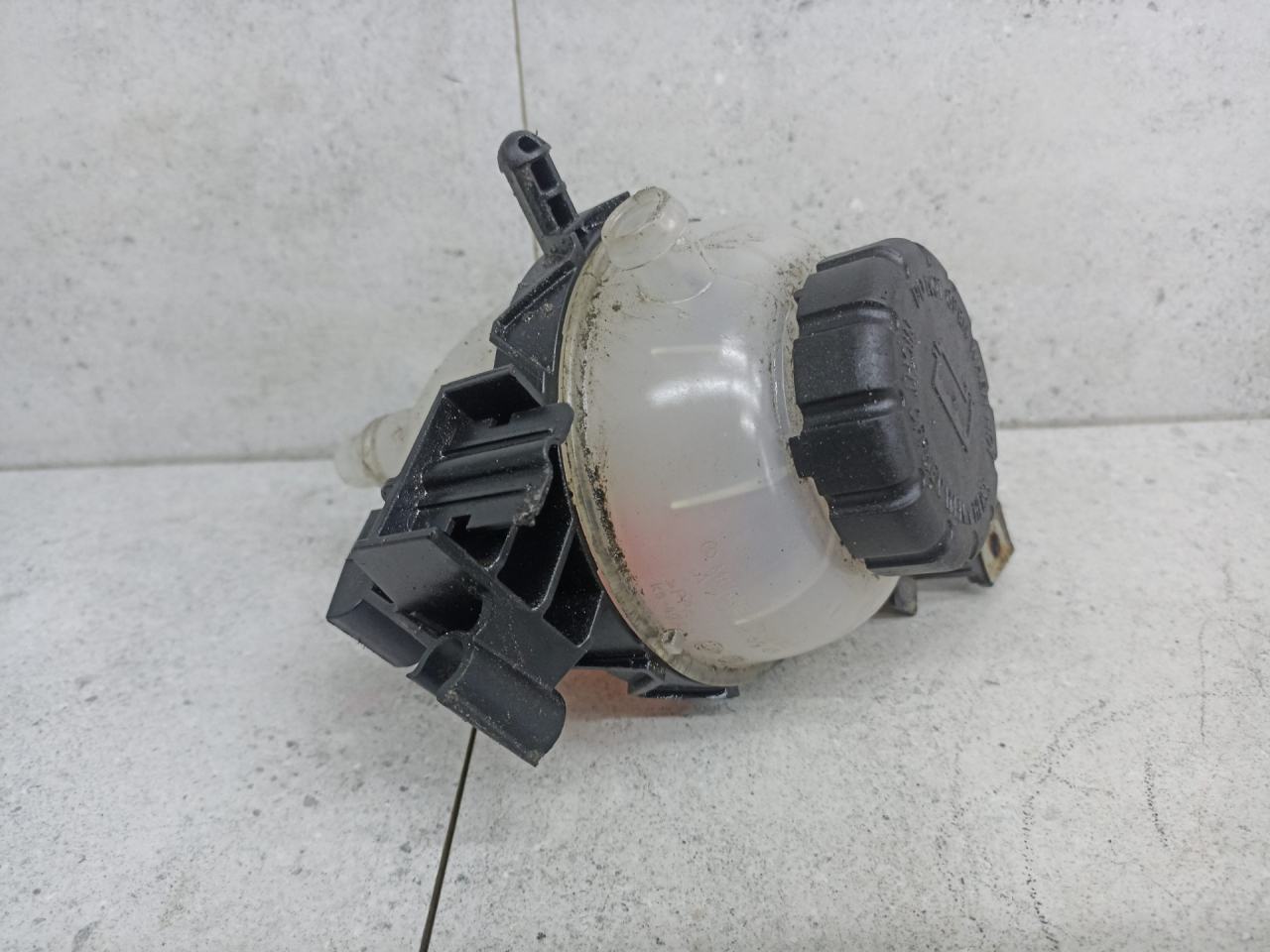 бачок расширительный Mercedes-Benz GLC Coupe C253 2018, A2225000549 - фото №1