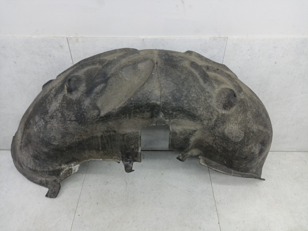 защита арок задняя правая (подкрылок) Porsche Macan 1 поколение (2013 - 2019), 95B810972 - фото №1