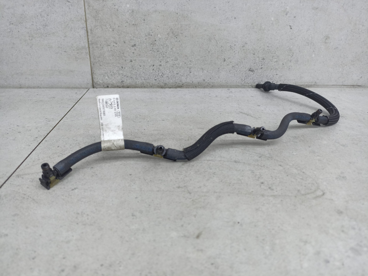 трубка обратки форсунок Peugeot 308 T9 2016, 9823897880 - фото №1