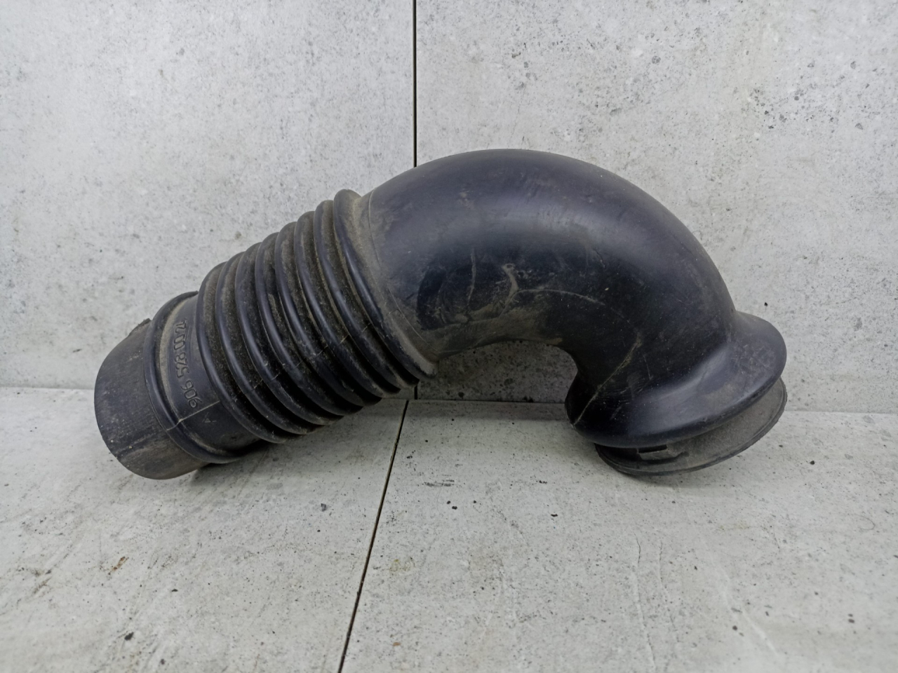 патрубок воздушного фильтра Mercedes-Benz Sprinter 2 поколение (W906) 2009, A9065280024 - фото №1