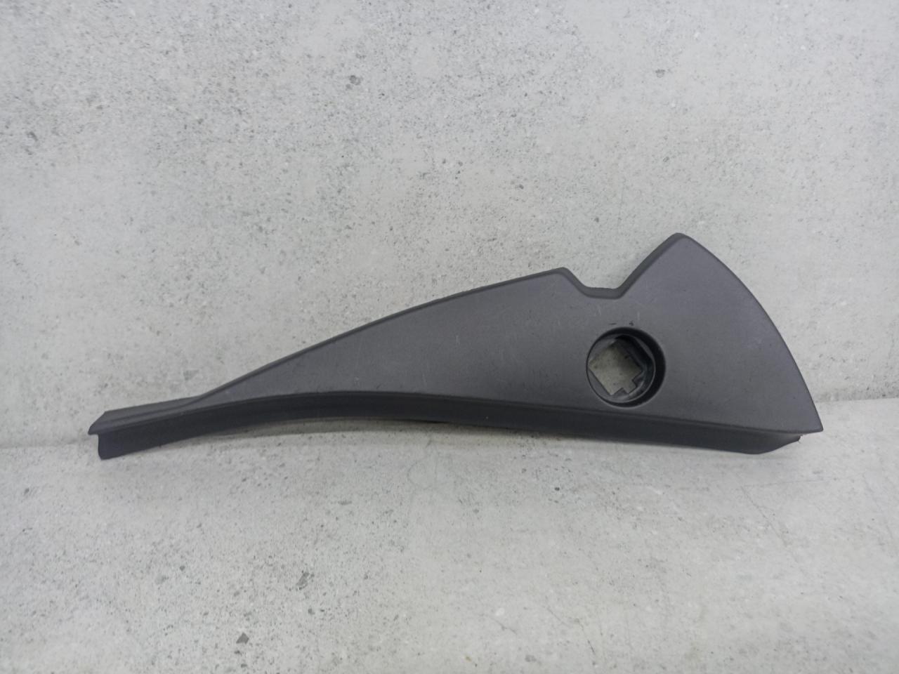 заглушка в торпедо правая Renault Scenic 4 поколение 2019, 689209812R, 689201718R - фото №1