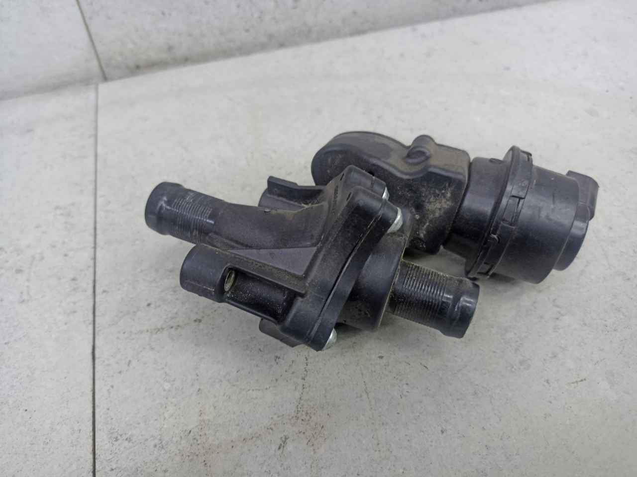 термостат Renault Arkana 1 поколение 2020, 922309109R - фото №1