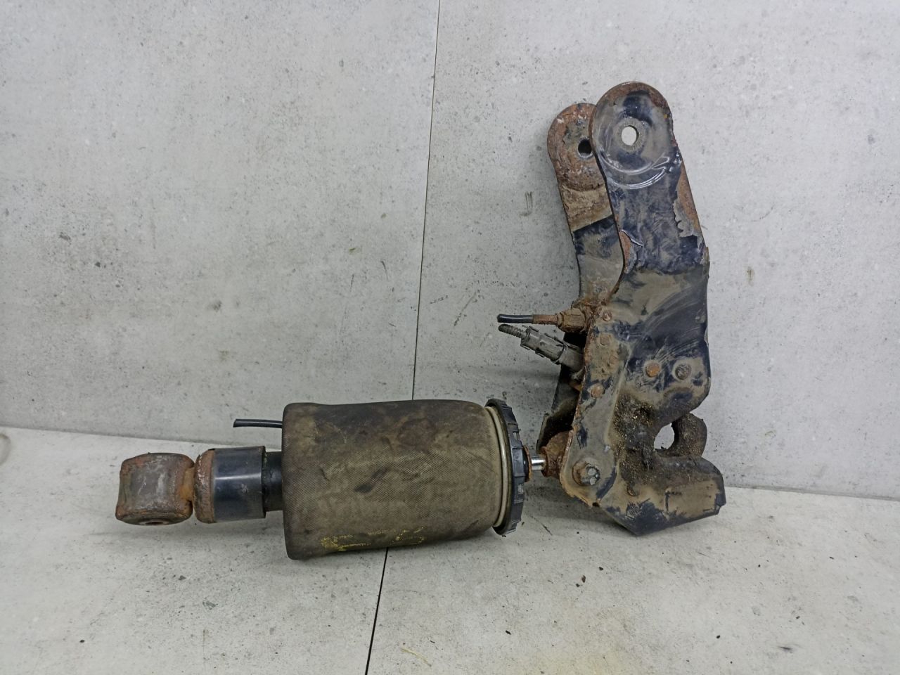 пневмоподушка подвески кабины MAN TGL 1 поколение 2013, 81417226073 - фото №1