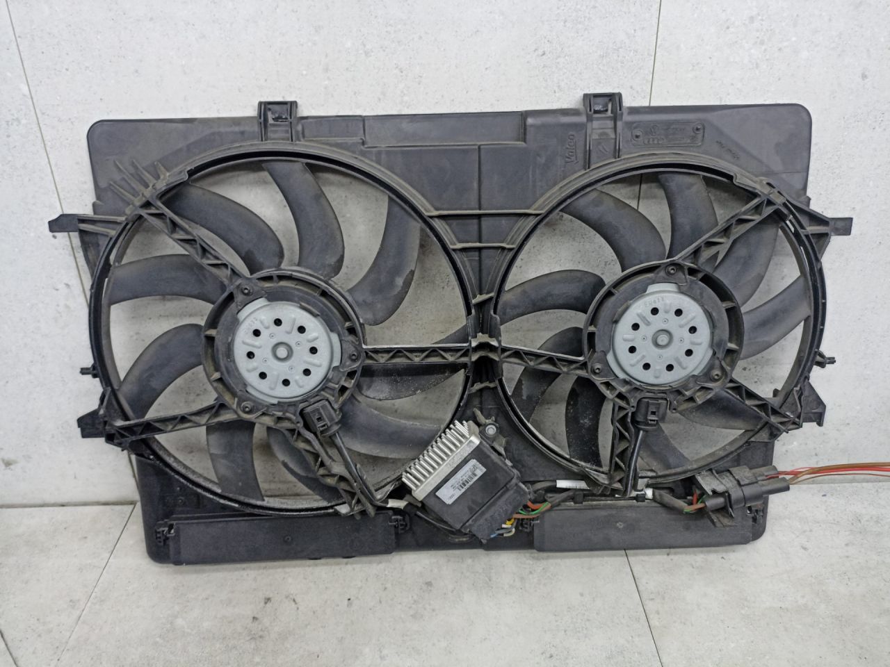 вентилятор радиатора Audi A6 4G/C7 2012, 8K0121003AD, 8K0959501G - фото №1