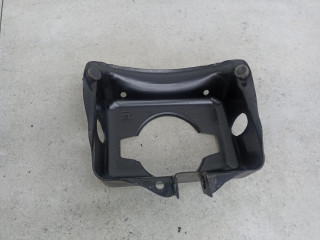 кронштейн (крепление) Audi A6 4G/C7 2012, 4G0611367