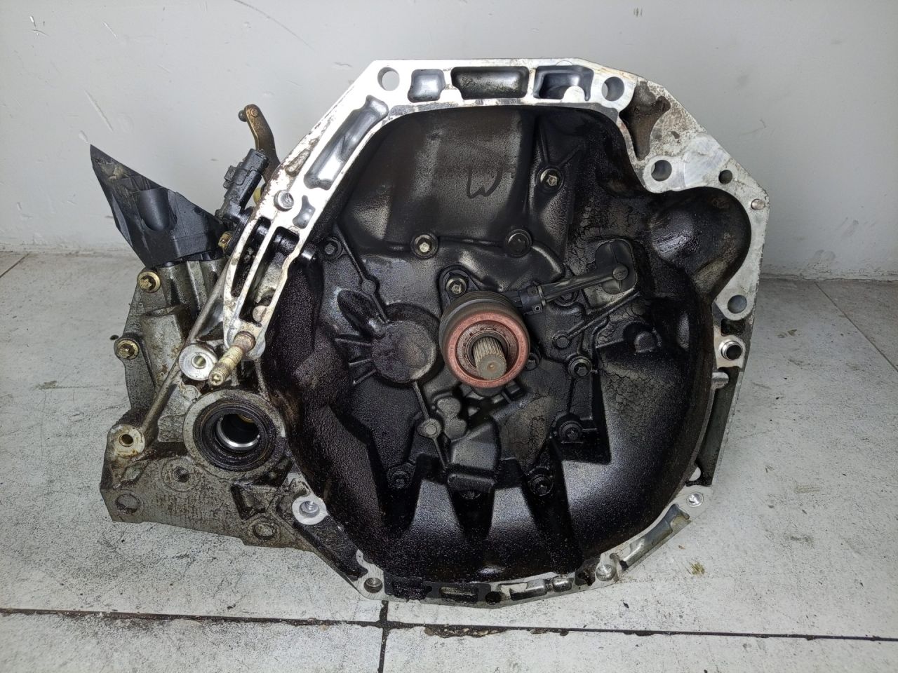 КПП механическая (МКПП) Renault Clio 3 поколение 2008, JH3172 - фото №1