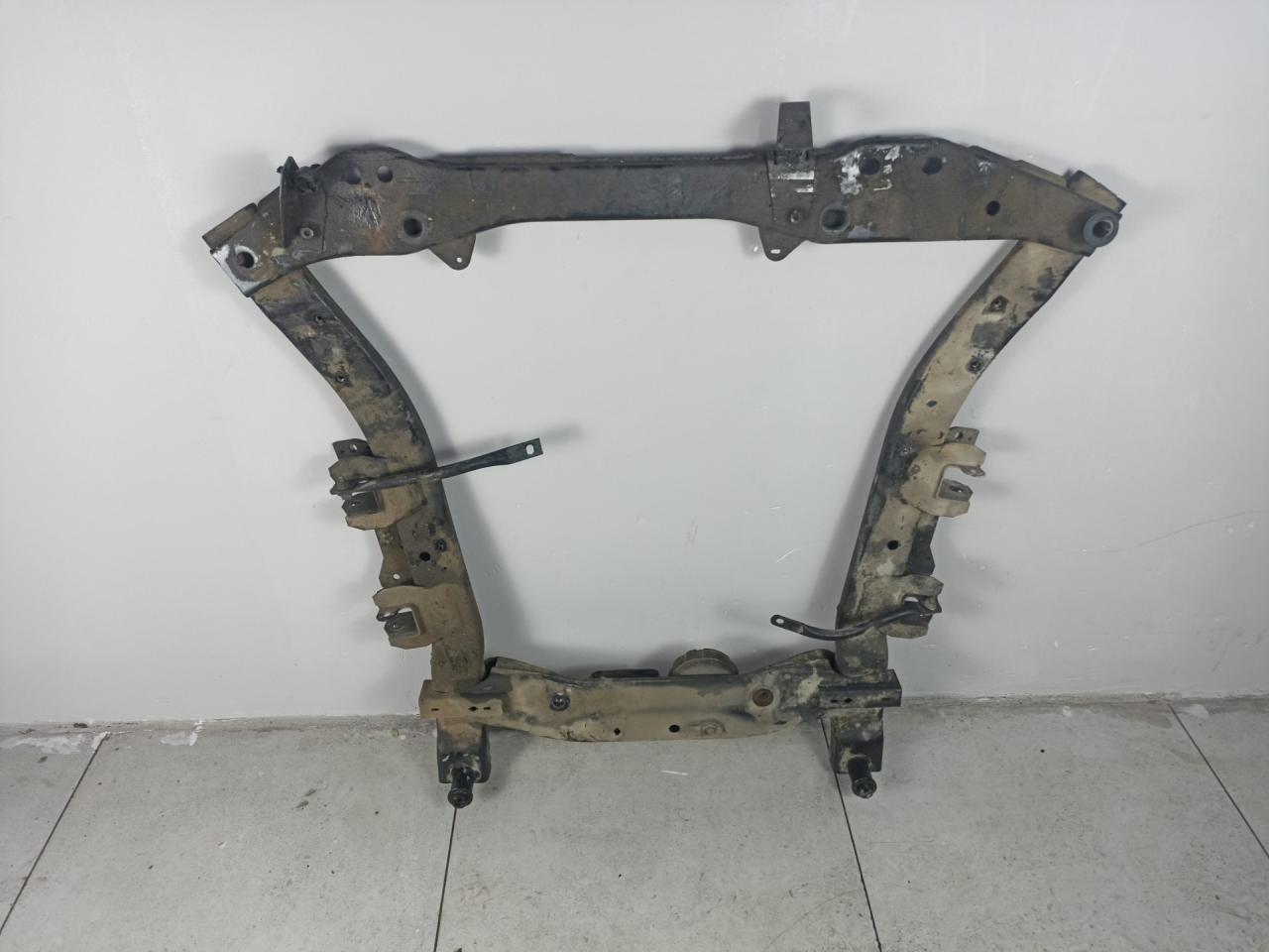 балка подвески передняя (подрамник) Renault Duster 1 поколение 2012, 544045767R - фото №1
