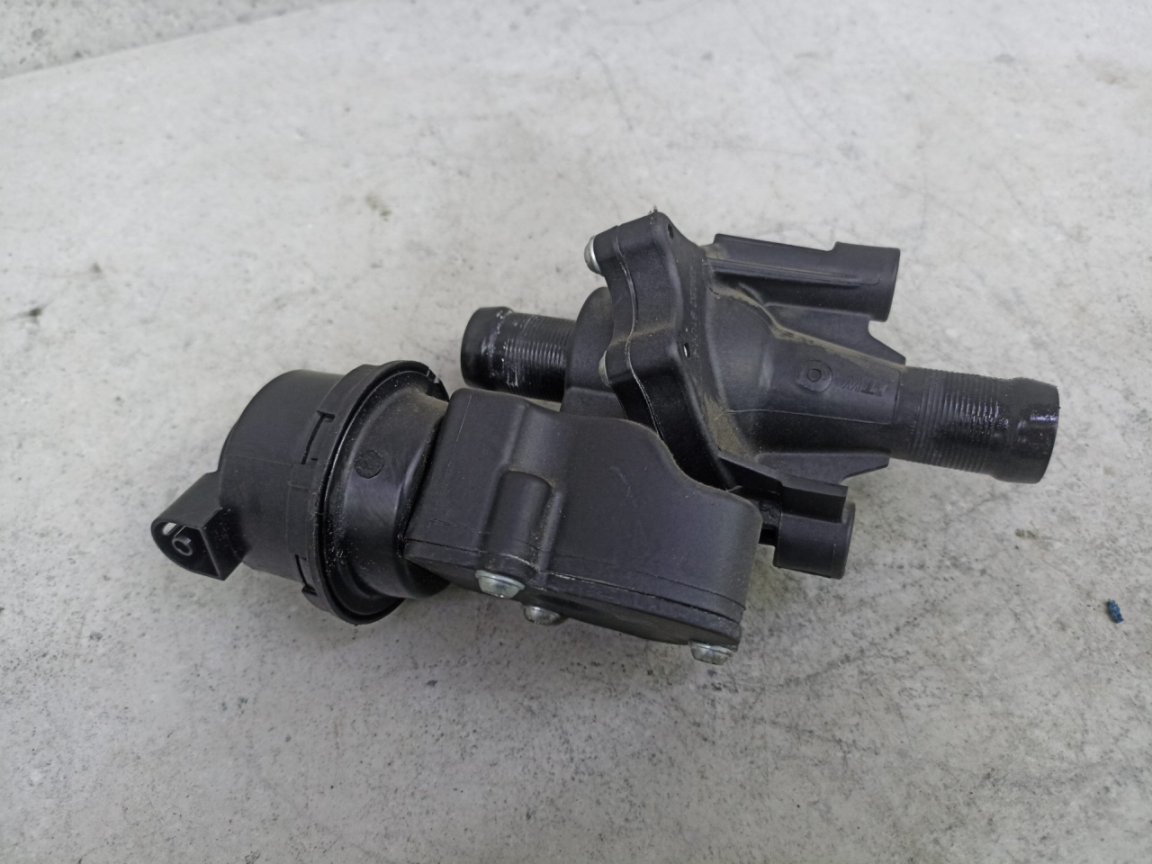 термостат Renault Arkana 1 поколение 2020, 922309109R - фото №1