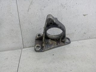 кронштейн полуоси Renault Scenic 2 поколение 2005, 8200187335