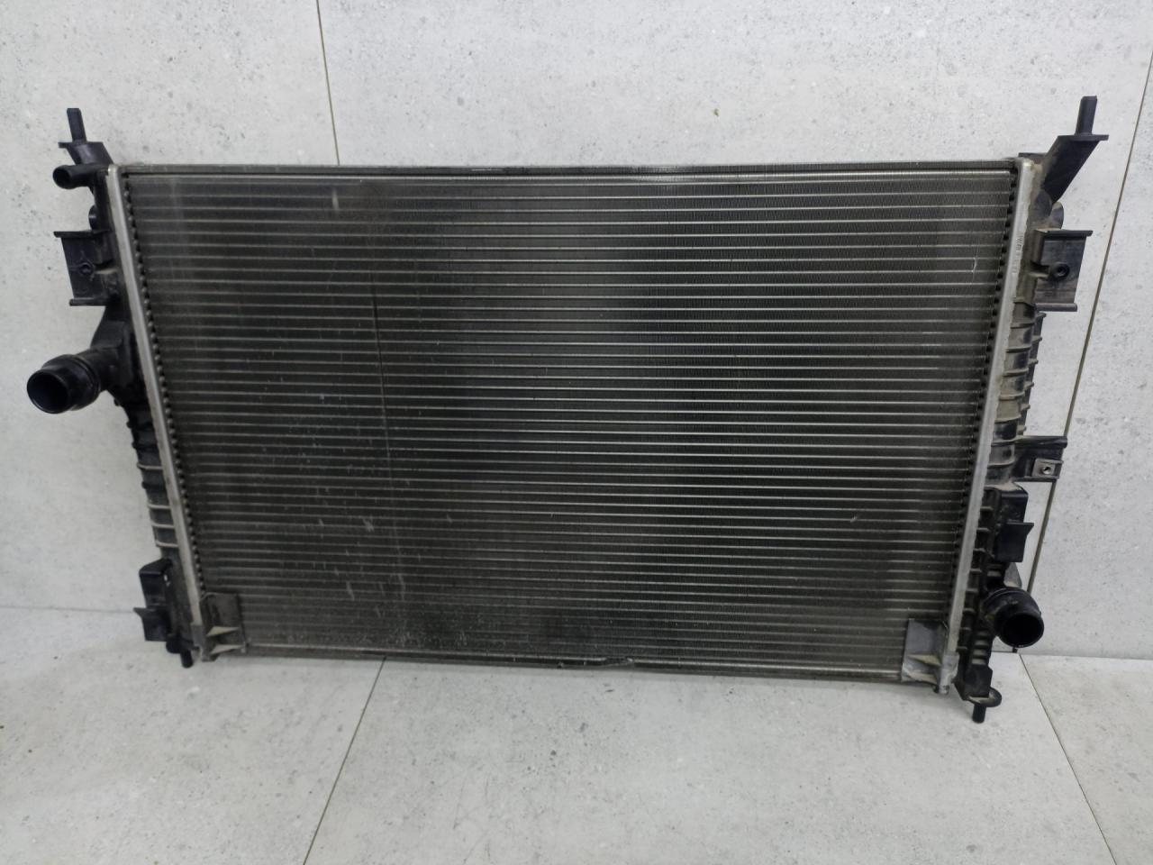 радиатор (основной) Citroen C4 Grand Picasso 2 поколение 2015, 9809141780 - фото №1