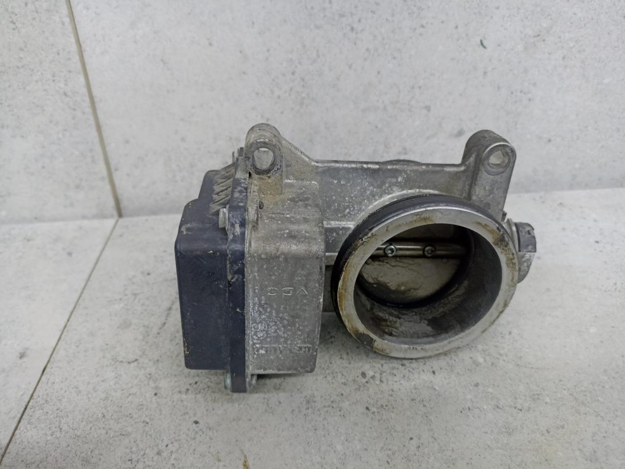 заслонка дроссельная Renault Duster 1 поколение 2014, 8200063652 - фото №1