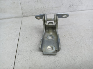 петля двери Chevrolet Cruze 1 поколение 2010, 13501712