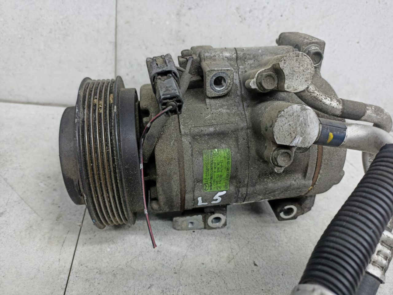 компрессор кондиционера Mazda CX-7 1 поколение 2009, F500RW7AA - фото №1