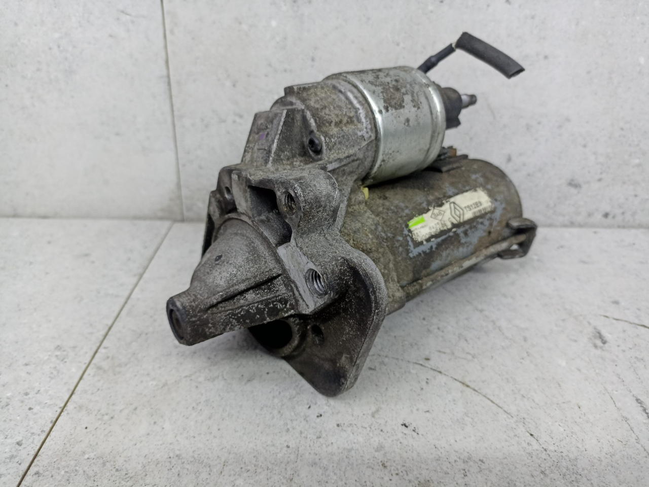 стартер Renault Megane 3 поколение 2012, 233003329R, 8200836473 - фото №1