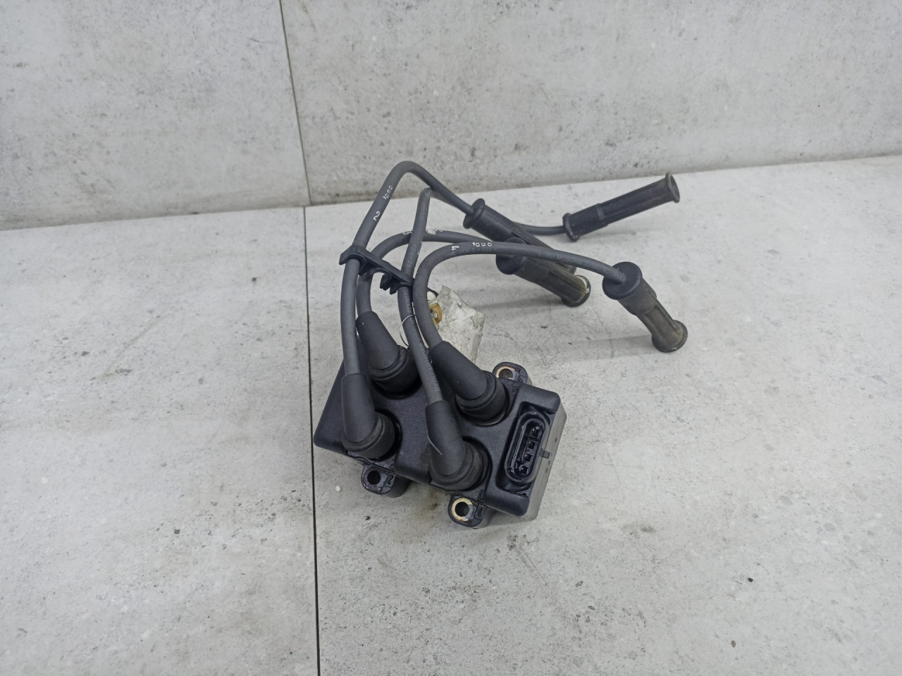 катушка зажигания Renault Logan 1 поколение 2008, 7700274008 - фото №1