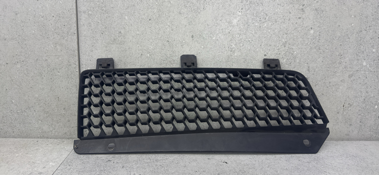 решетка радиатора Renault Master 2 поколение (1998 - 2003), 8200565047 - фото №1