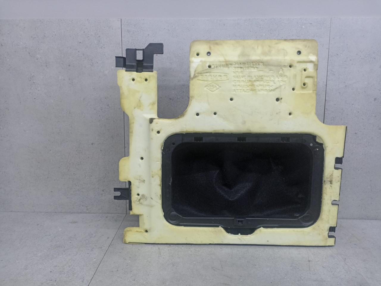 шумоизоляция (термозащита) Renault Scenic 4 поколение 2019, 745E11853R - фото №1