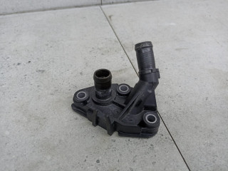 фланец (тройник) системы охлаждения Renault Megane 2 поколение [рестайлинг] 2008, 8200337841, 8200423361