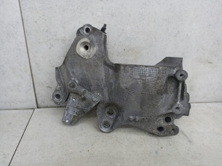 кронштейн двигателя Renault Trafic 3 поколение 2016, 1.6 л., R9M 452, дизель, 112313054R