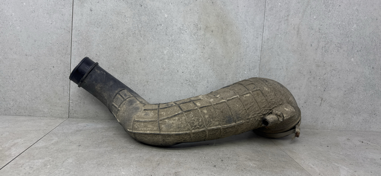 патрубок воздушного фильтра Renault Midlum 1 поколение 2004, 5010554356 - фото №1