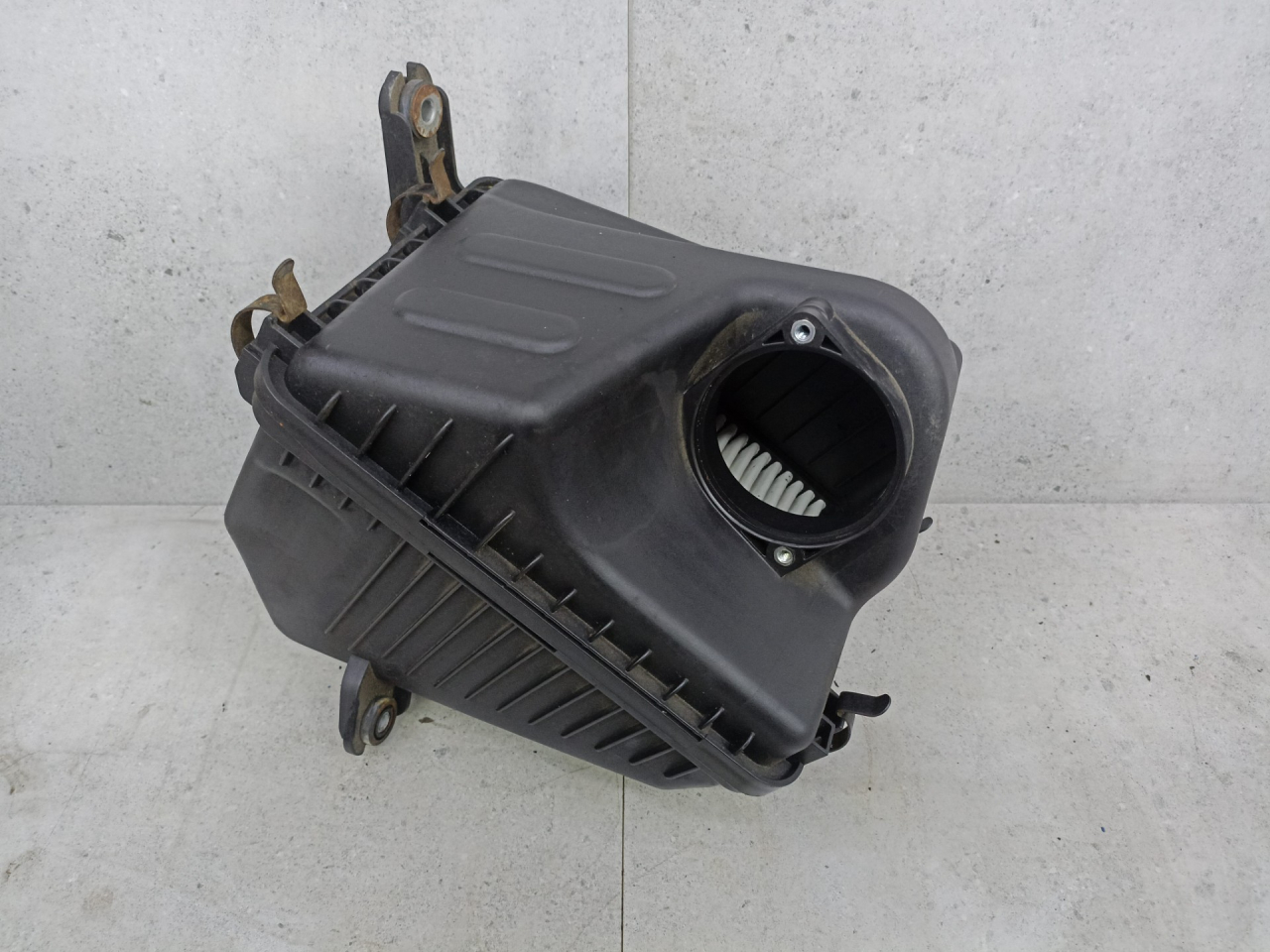 корпус воздушного фильтра Kia Sorento 2 поколение 2011, 281102P300 - фото №1