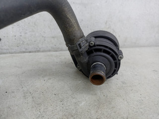 насос антифриза дополнительный Mercedes-Benz C-Класс W205/S205/C205 [рестайлинг] 2018, 4.0 л., M 177.980, бензин, A2118350364