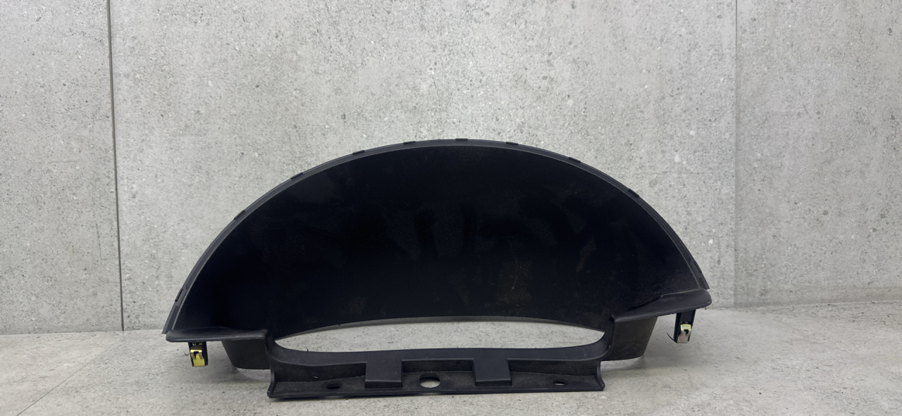 рамка панели приборов Renault Logan 1 поколение 2005, 8200378379 - фото №1