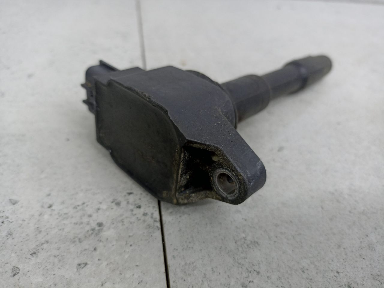 катушка зажигания Renault Kaptur 1 поколение 2019, 224332428R - фото №1