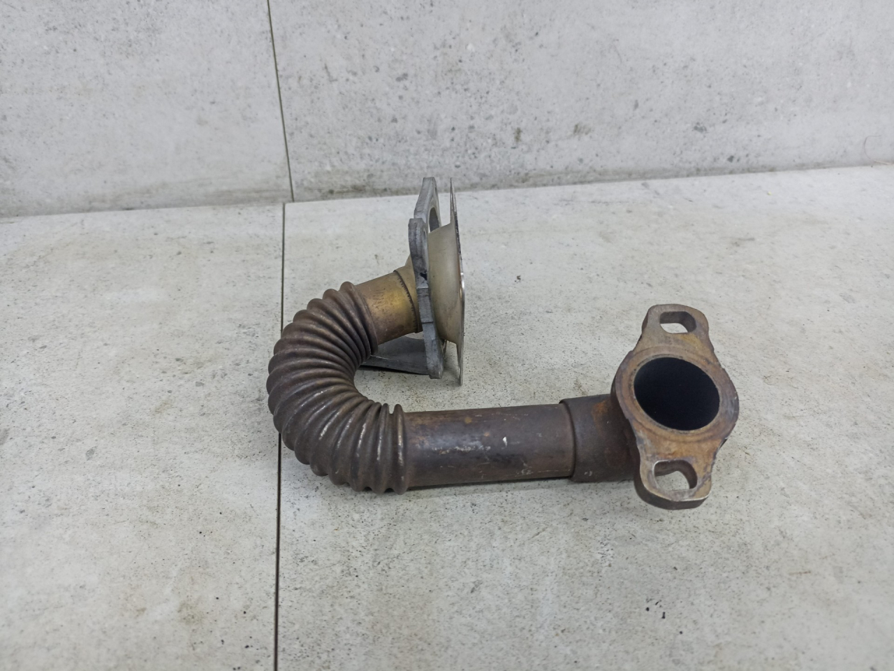 трубка системы рециркуляции EGR Renault Megane 3 поколение (2008 - 2014), 147138491R - фото №1