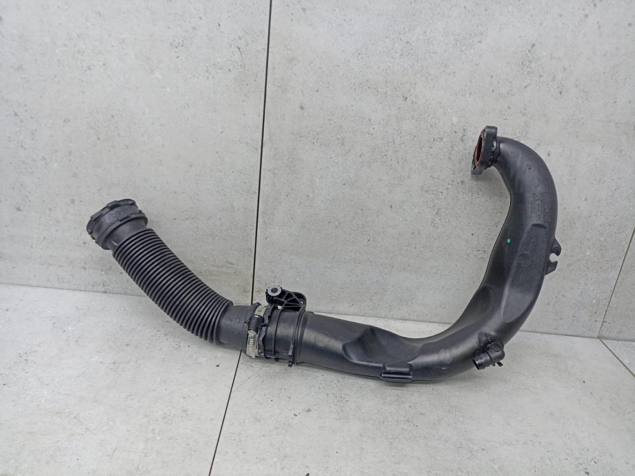 патрубок турбины Renault Megane 3 поколение 2014, 8200645723 - фото №1