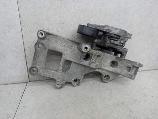 кронштейн генератора Volkswagen Golf 6 поколение 2011, 2.0 л., бензин, 06F903143E