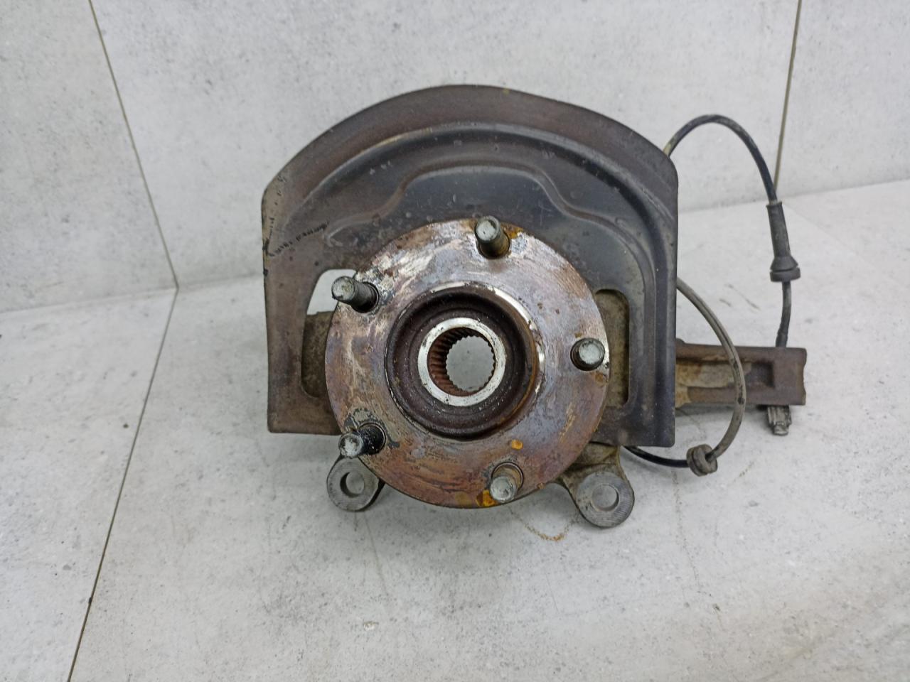 кулак поворотный правый Nissan X-Trail T31 2010, 40014JD040 - фото №1