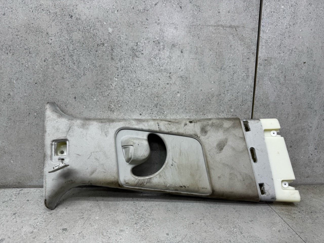 обшивка стойки Land Rover Range Rover Evoque L538 (2011 - 2015), BJ32-243A86-AF - фото №1