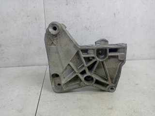кронштейн двигателя Renault Megane 3 поколение 2012, 8200739777