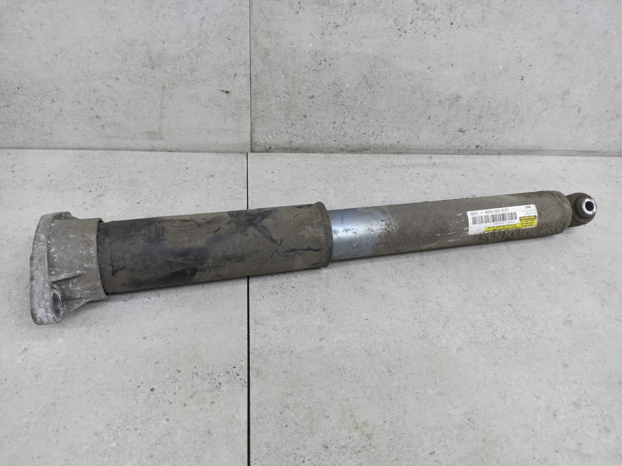 амортизатор задний Mercedes-Benz GLC Coupe C253 2018, A2533201001 - фото №1