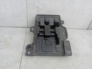 полка аккумулятора Kia Sportage 4 поколение [рестайлинг] 2020, 37150D7500