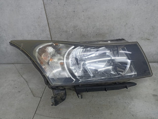 фара правая Chevrolet Cruze 1 поколение 2010, 96828235