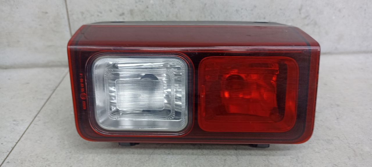 фонарь задний правый Renault Trafic 3 поколение 2019, 265549399R, 93459783 - фото №1