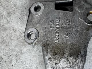 подушка крепления двигателя Peugeot 208 1 поколение (2012 - 2016), 9636780180