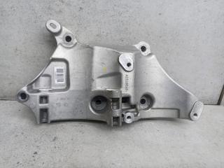 кронштейн генератора Renault Duster 1 поколение [рестайлинг] 2015, 117104555R