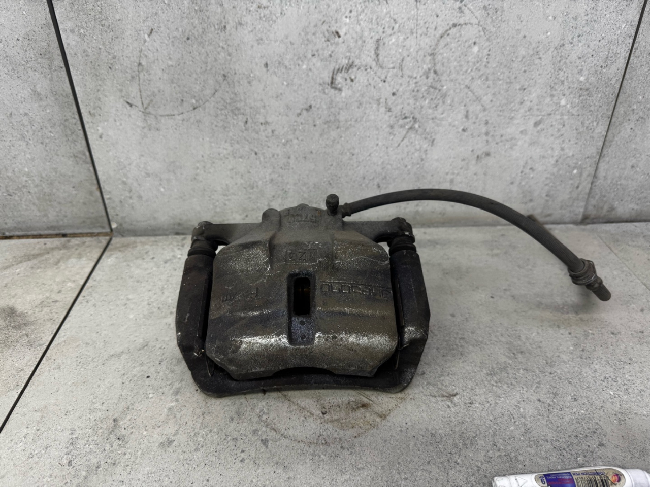 суппорт передний правый Nissan X-Trail T32 (2013 - 2019), 41001-4EA0A - фото №1