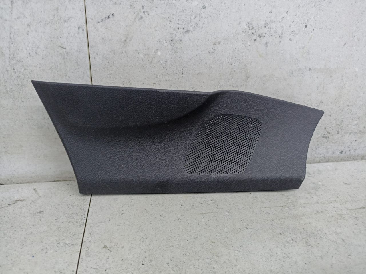 пластик Renault Scenic 4 поколение 2018, 682108542R - фото №1