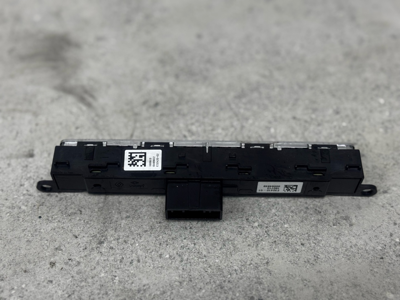 кнопка (выключатель) Renault Megane 4 поколение (2016 - 2020), 283E84929R - фото №1