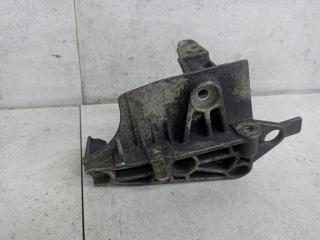 кронштейн двигателя Nissan Note E11 (2005 - 2009), 8200408663