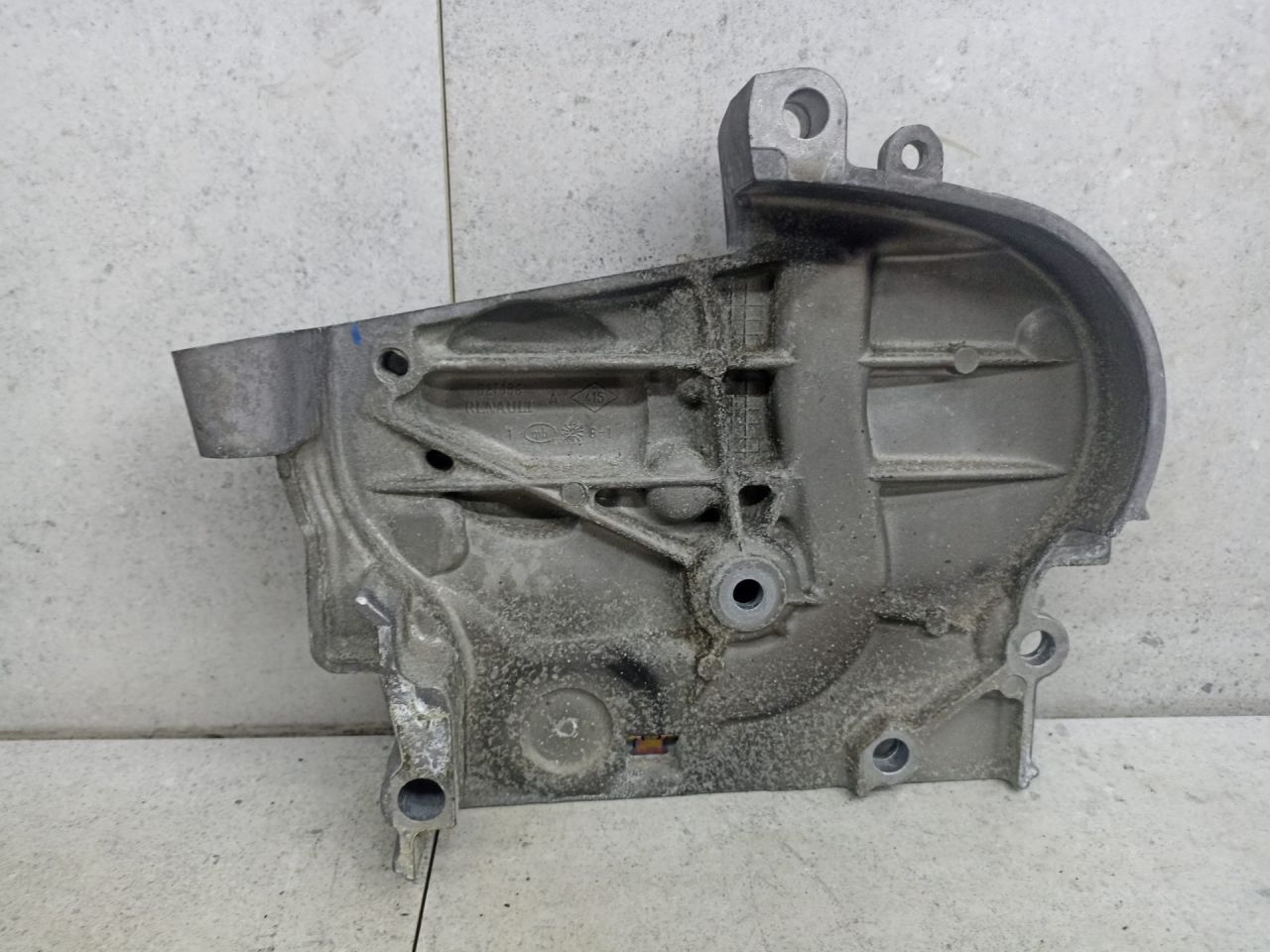 защита (кожух) ремня ГРМ Renault Megane 2 поколение 2004, 8200027196 - фото №1