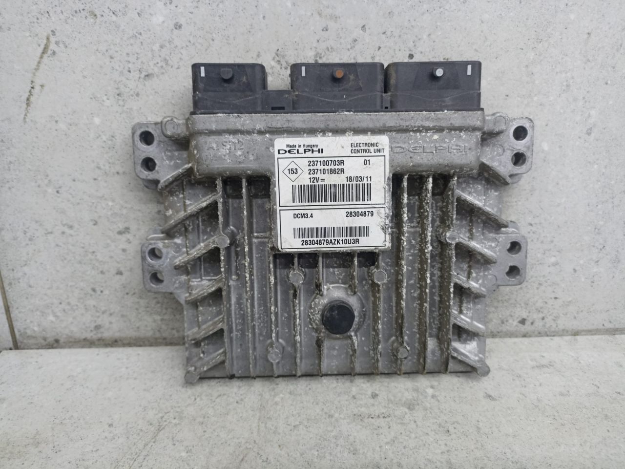 блок управления двигателем Renault Duster 1 поколение 2011, 1.5 л., 237100703R, 237101862R - фото №1