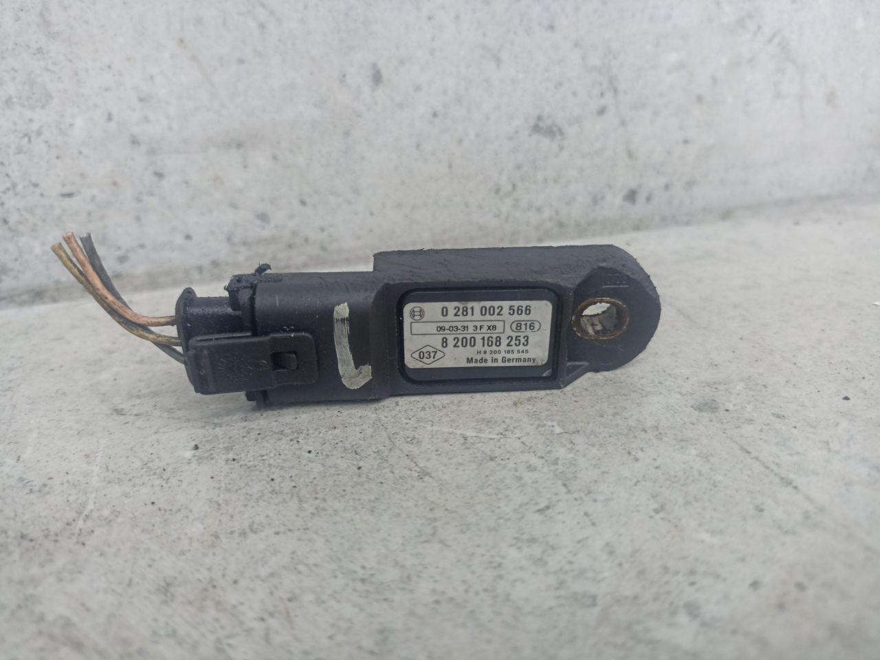 датчик абсолютного давления Renault Megane 3 поколение 2010, 1.5 л., 8200168253, 0281002566 - фото №1
