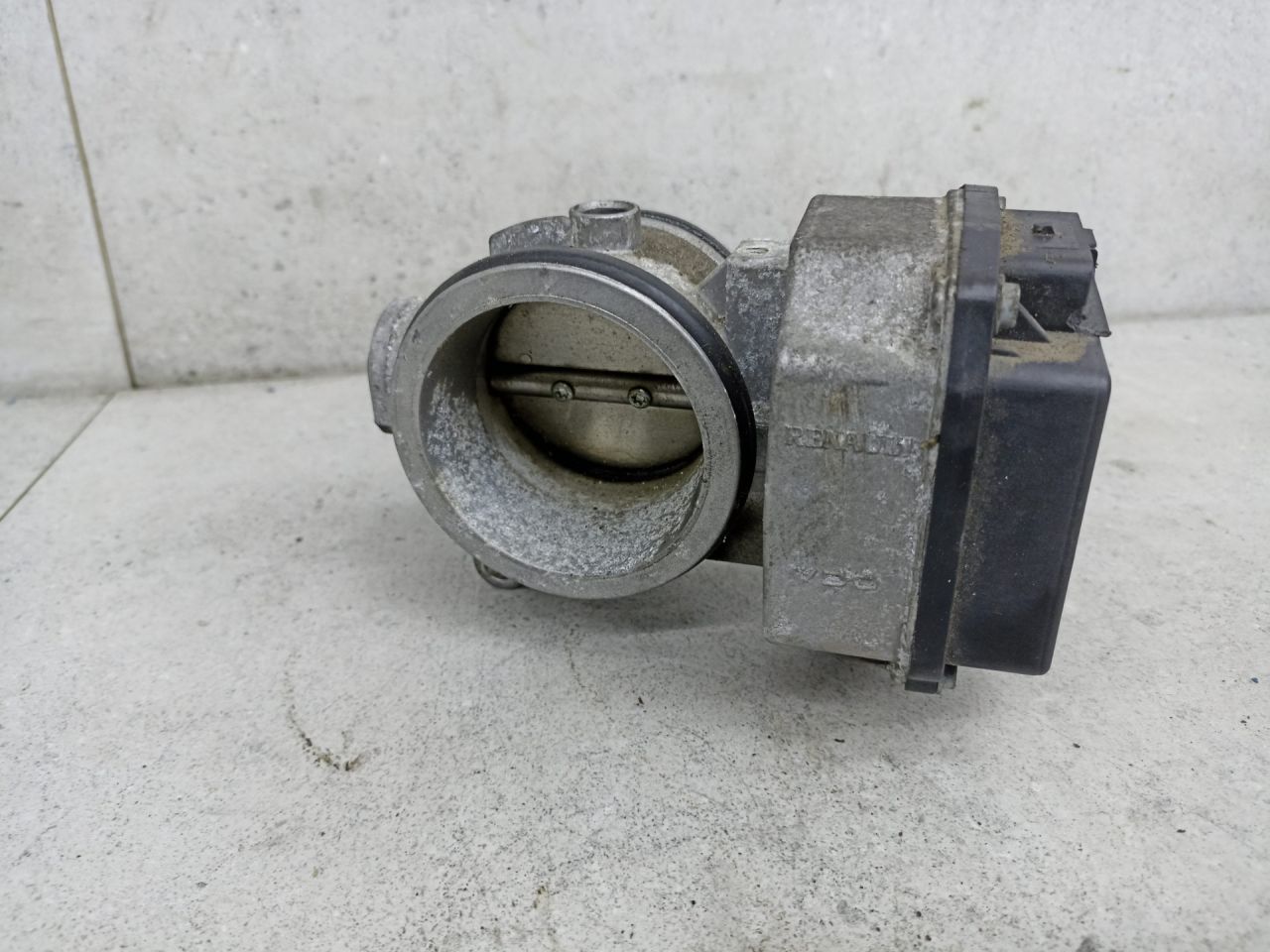 заслонка дроссельная Lada Largus 1 поколение 2014, 1.6 л., 8200063652 - фото №1