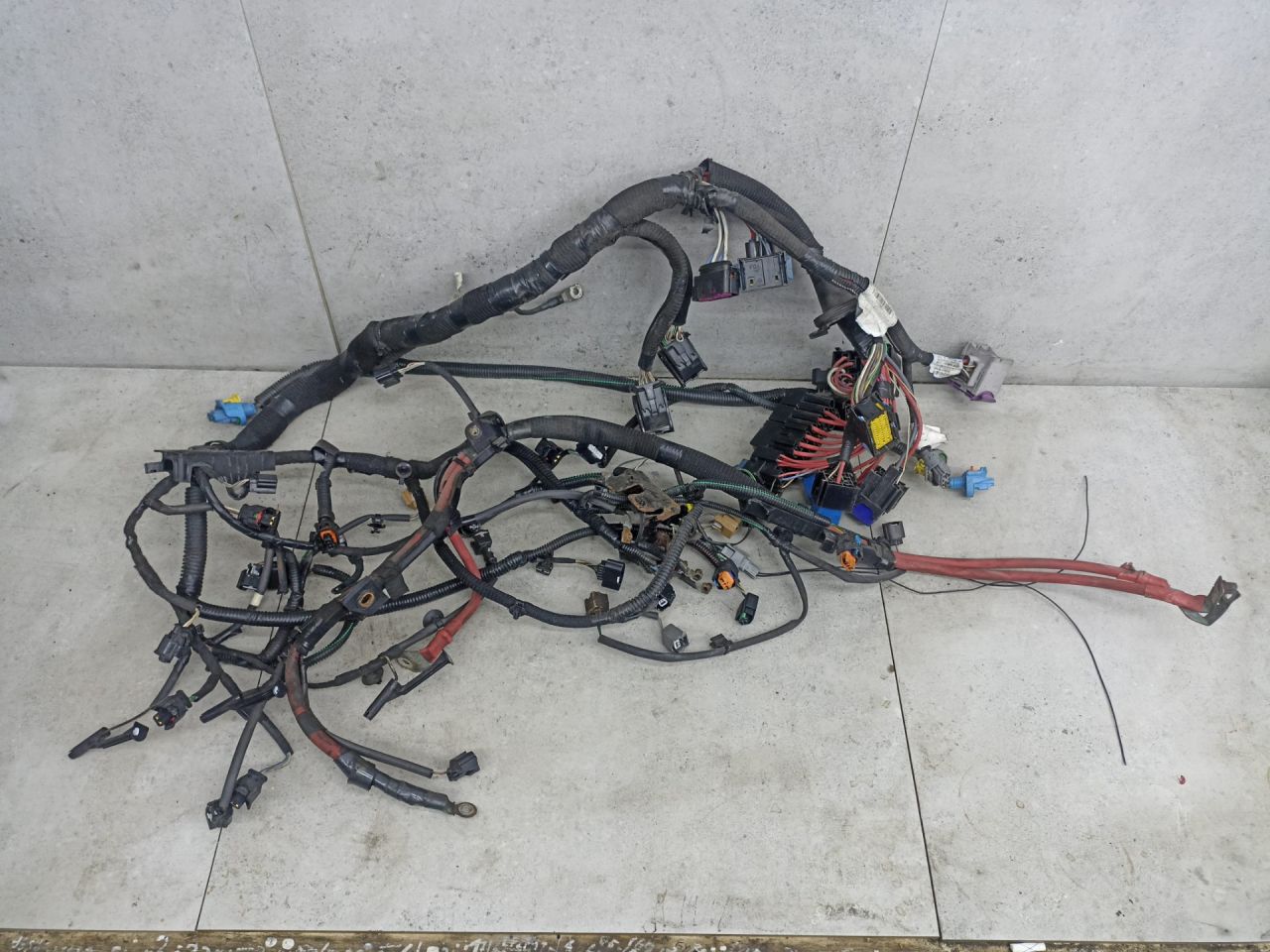 проводка двигателя Renault Trafic 3 поколение 2016, 1.6 л., R9M 408, дизель, 240117441R - фото №1